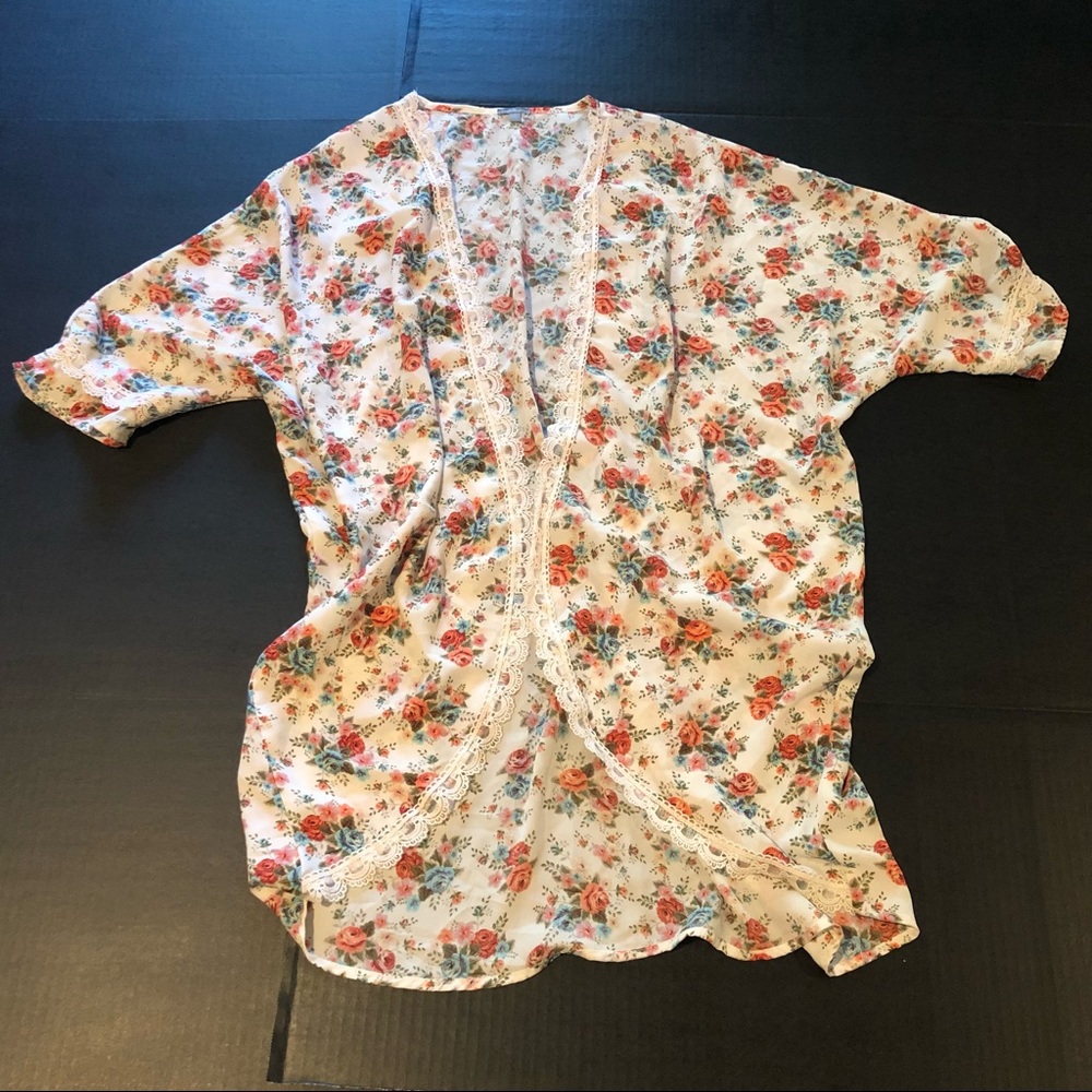 Charlotte Russe Floral Lace Edged Kimono